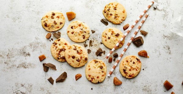 Salted Caramel Chocolate Cookies-web